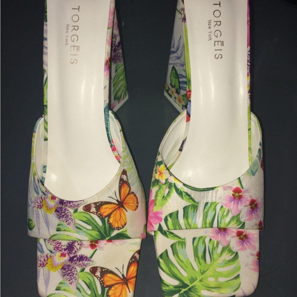 Torgeis Floral Print Heels - Multicolor